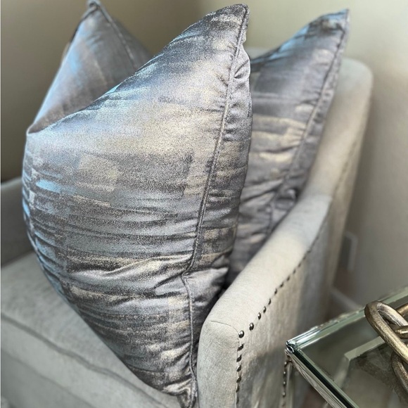 1-NWT CALLISTO HOME DECORATIVE PILLOW (Please read description for details) - Picture 12 of 14